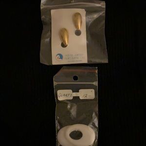 NWT Vintage Karla Jordan Kollections Earrings